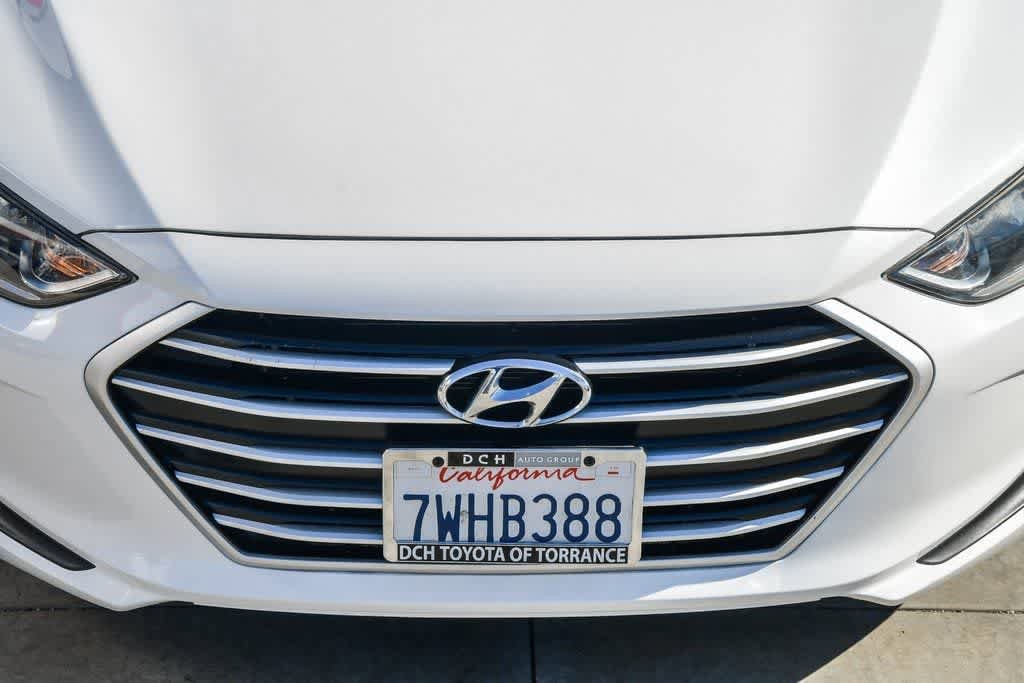 Thumbnail: 2017 Hyundai Elantra - 5