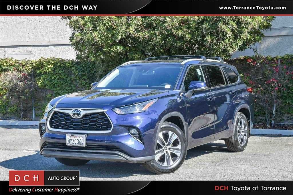 Thumbnail: 2022 Toyota Highlander - 1