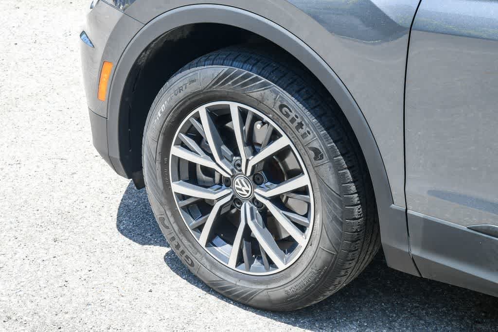 Thumbnail: 2021 Volkswagen Tiguan - 9