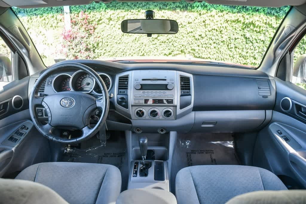 Thumbnail: 2006 Toyota Tacoma - 15