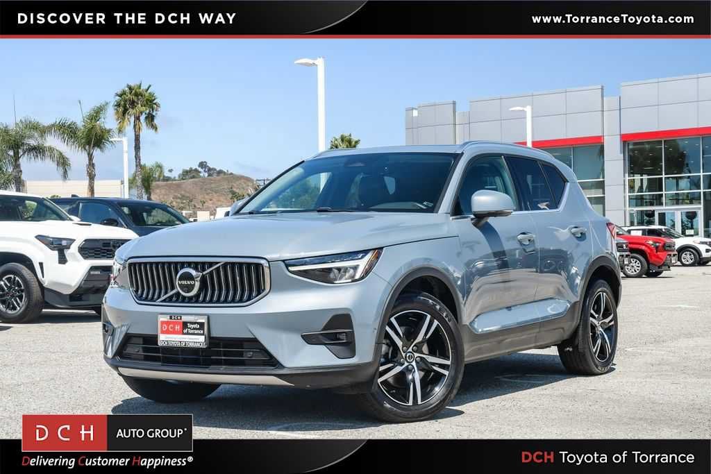 2023 Volvo XC40 B5 Plus -
                  Torrance, CA