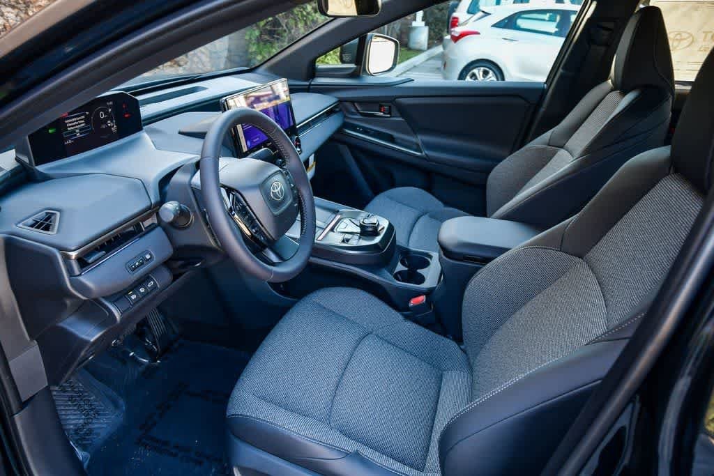 2026 Toyota bZ XLE - Photo 16