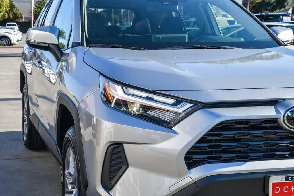 Thumbnail: 2025 Toyota RAV4 - 4