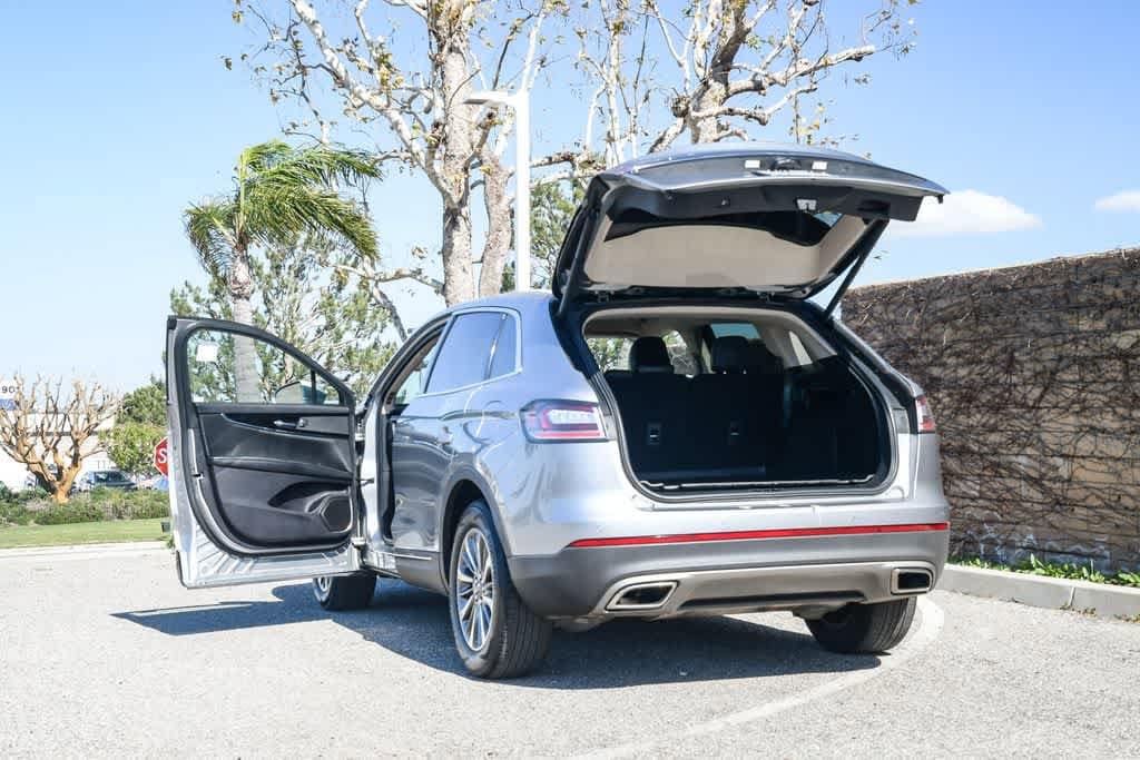 Thumbnail: 2021 Lincoln Nautilus - 20