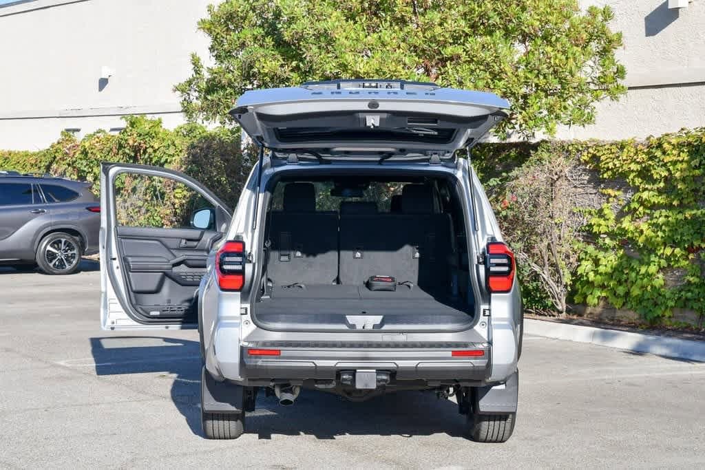 Thumbnail: 2025 Toyota 4Runner - 31