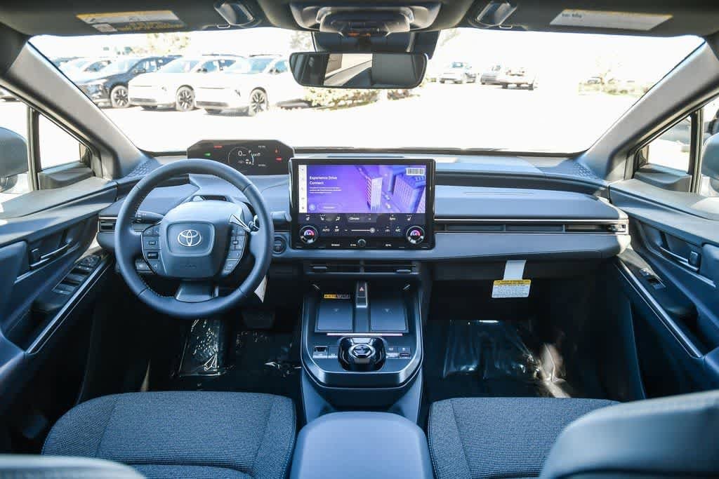 2026 Toyota bZ XLE - Photo 14