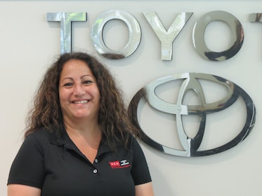 Staff member Amy Rodriguez from ID_7de8235878b5