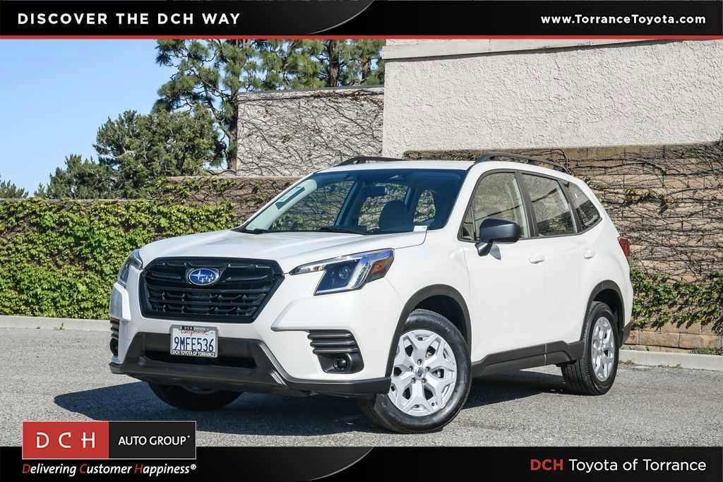 2023 Subaru Forester Base photo 1