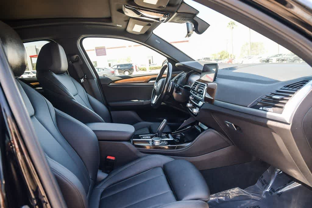 Thumbnail: 2021 BMW X4 - 15