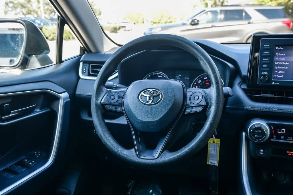 Thumbnail: 2021 Toyota RAV4 - 12