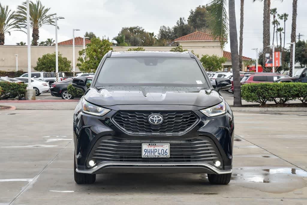 Thumbnail: 2024 Toyota Highlander - 2
