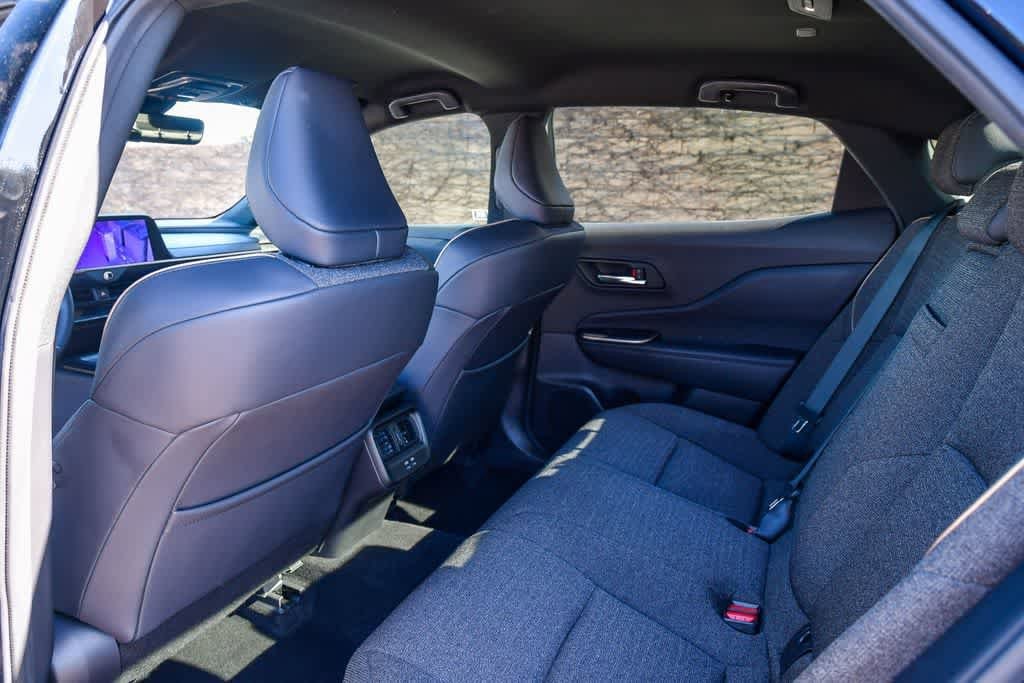 Thumbnail: 2023 Toyota Crown - 18