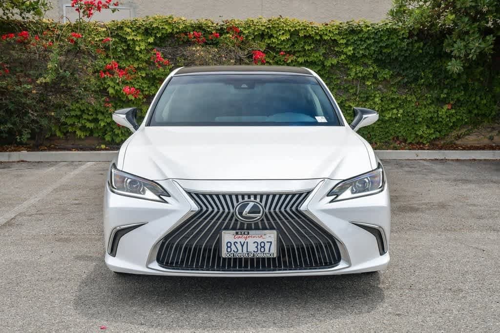 Thumbnail: 2020 Lexus ES - 2
