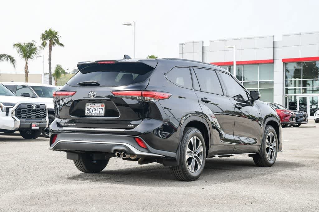 2023 Toyota Highlander XSE photo 6