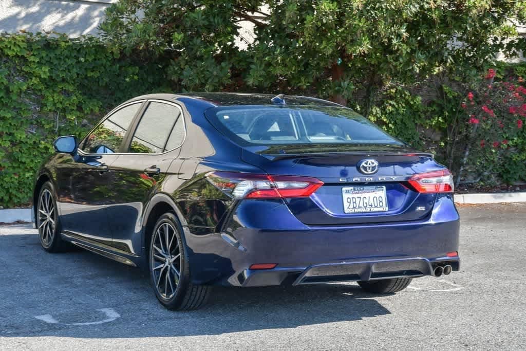 Thumbnail: 2022 Toyota Camry - 8