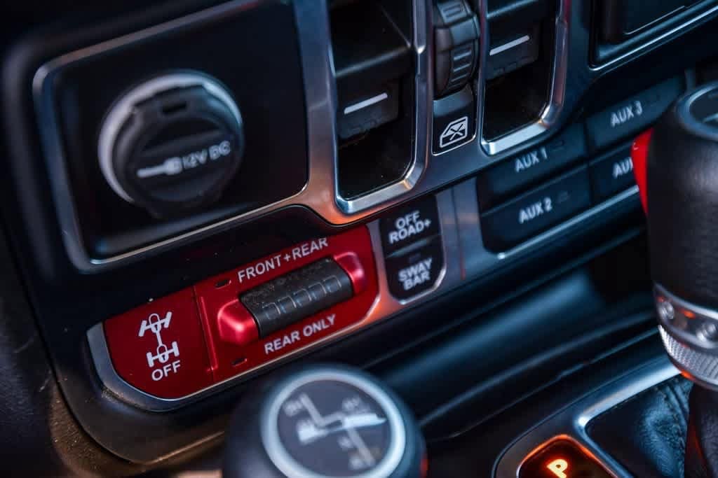 Thumbnail: 2024 Jeep Wrangler - 26