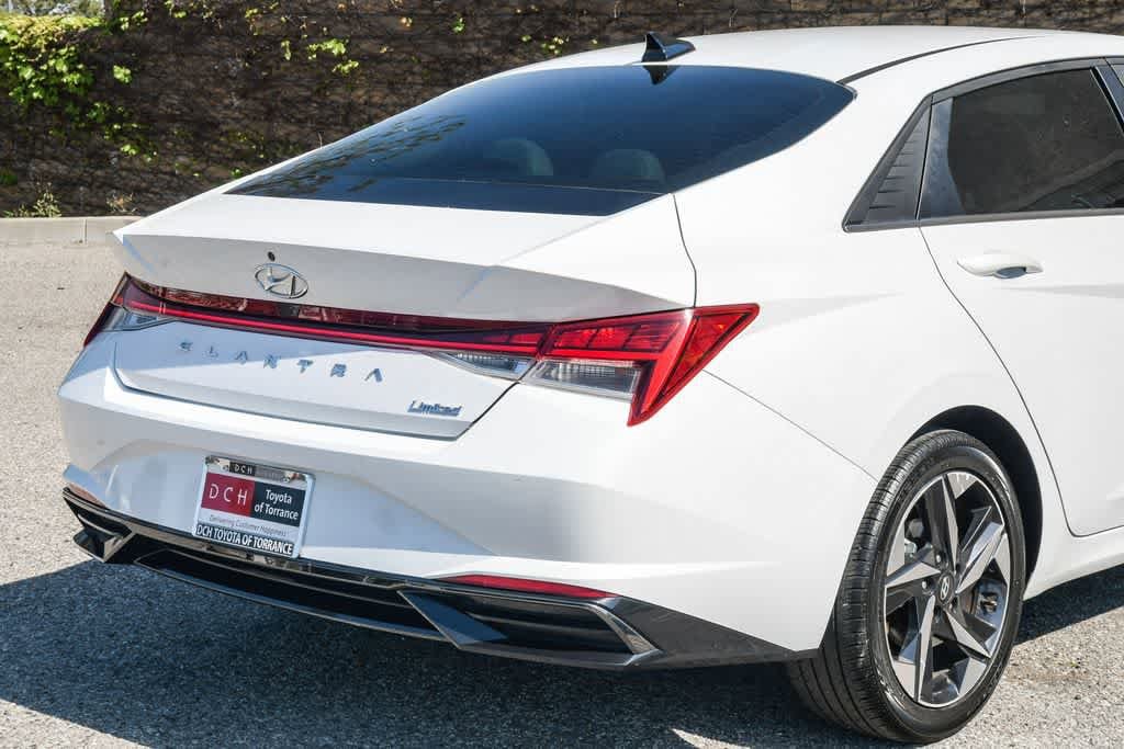 2021 Hyundai Elantra Limited photo 5