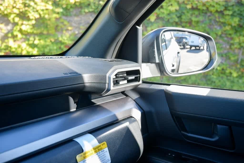 Thumbnail: 2025 Toyota 4Runner - 28