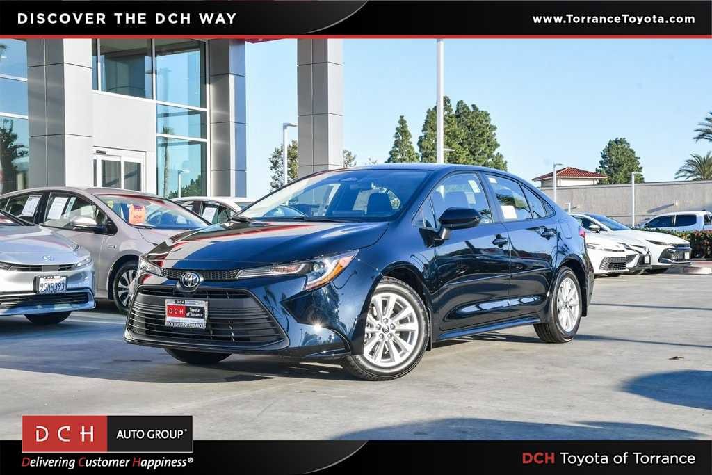 2026 Toyota Corolla LE's photo