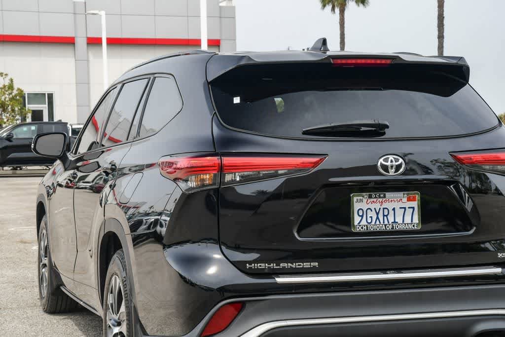 2023 Toyota Highlander XSE photo 5