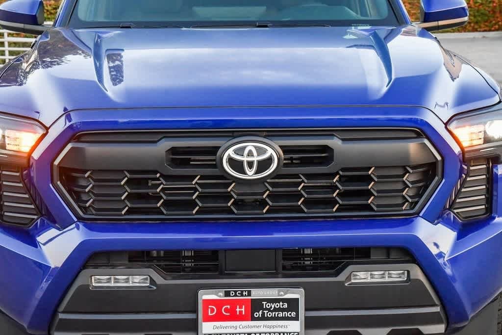 Thumbnail: 2025 Toyota Tacoma - 5