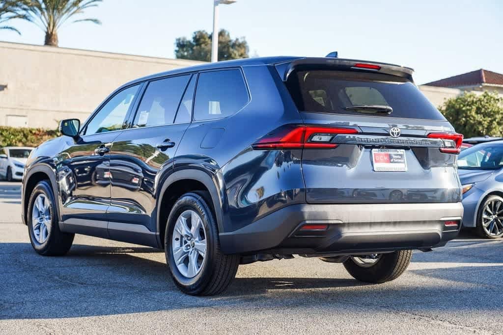 Thumbnail: 2026 Toyota Grand Highlander - 8