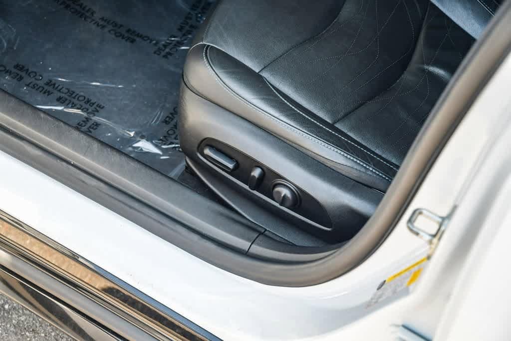 Thumbnail: 2019 Chevrolet Volt - 23