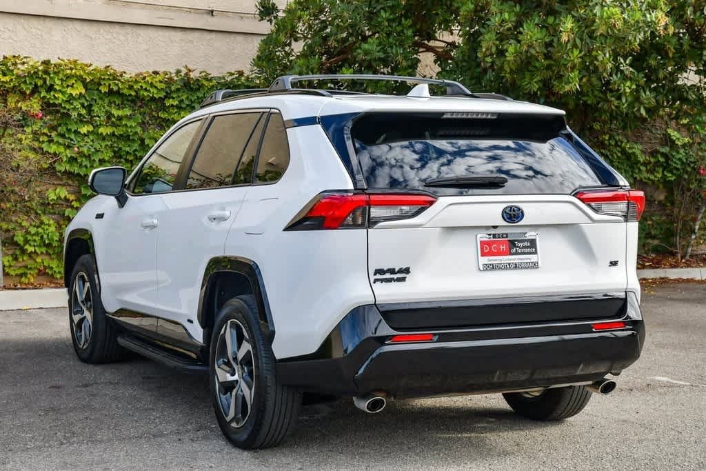 Thumbnail: 2021 Toyota RAV4 - 8