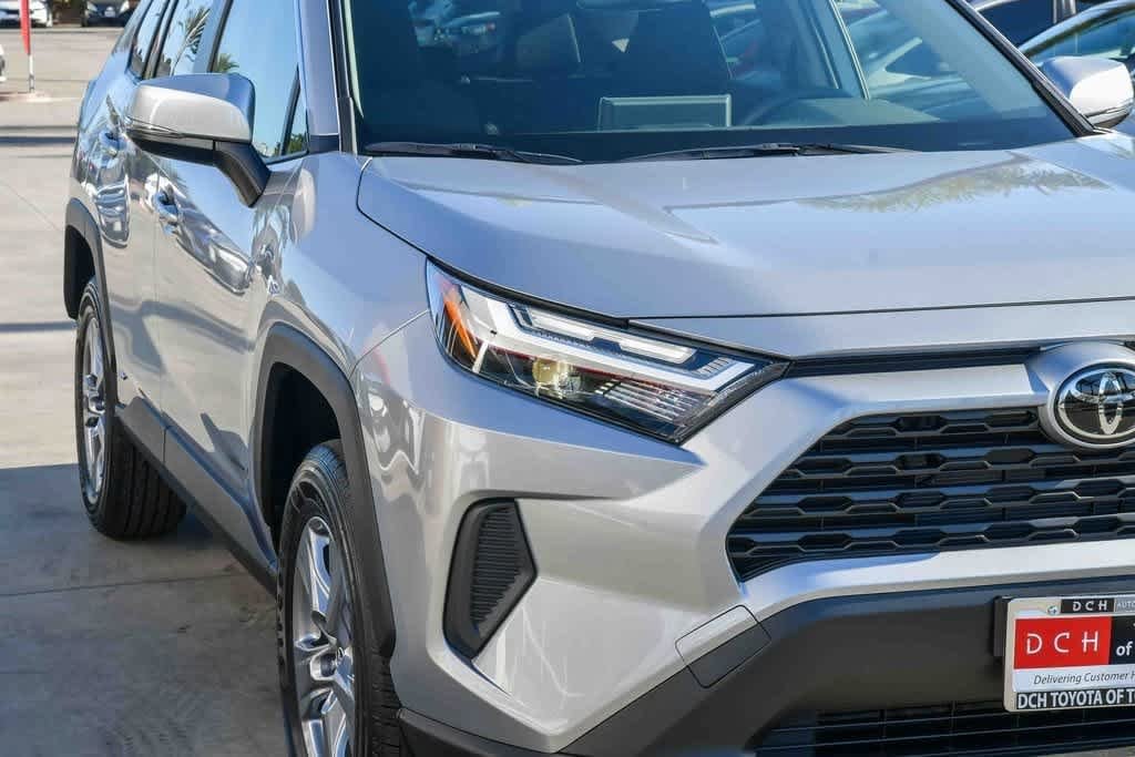 Thumbnail: 2025 Toyota RAV4 - 4