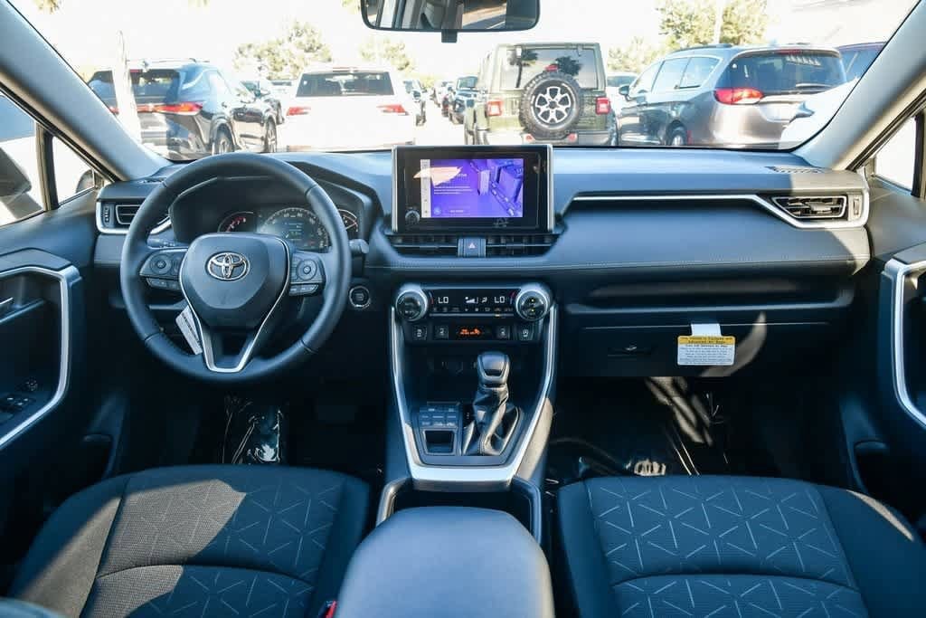 Thumbnail: 2025 Toyota RAV4 - 14