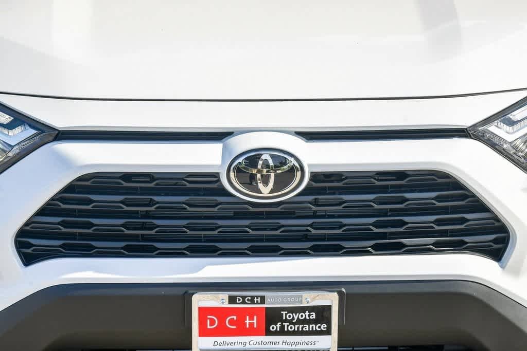 New 2025 Toyota RAV4 XLE SUV