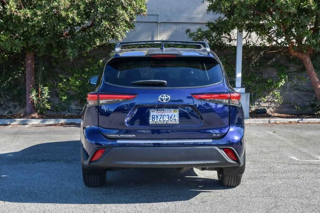 Thumbnail: 2022 Toyota Highlander - 7