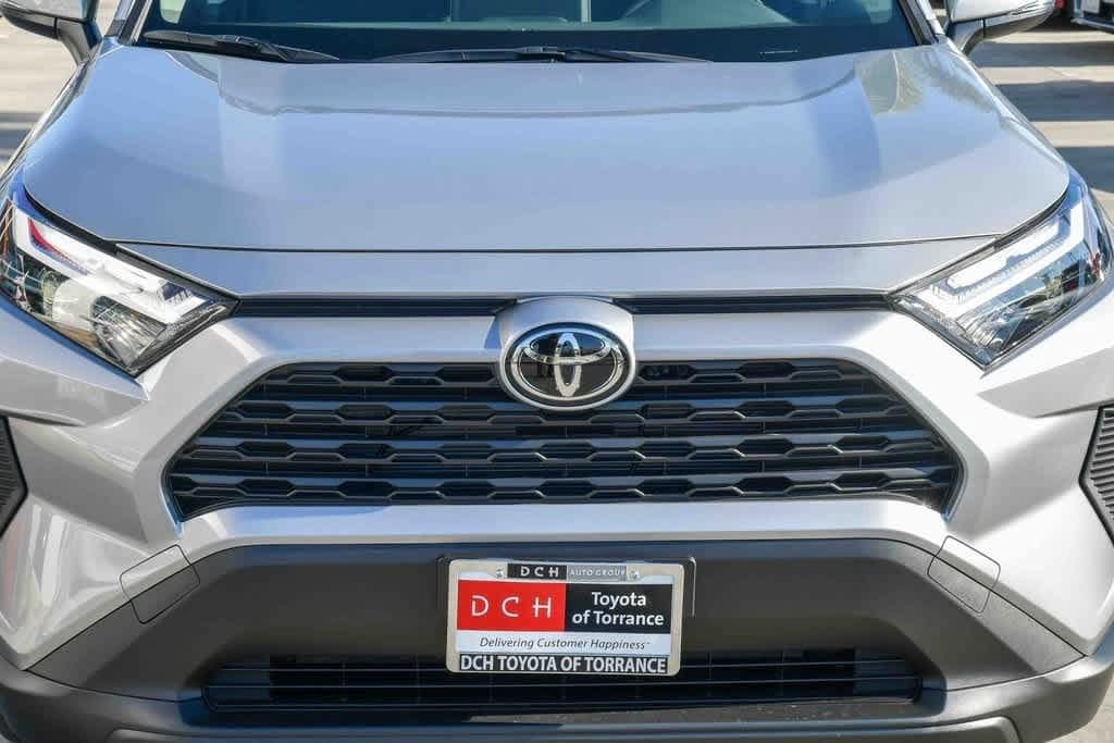 Thumbnail: 2025 Toyota RAV4 - 5