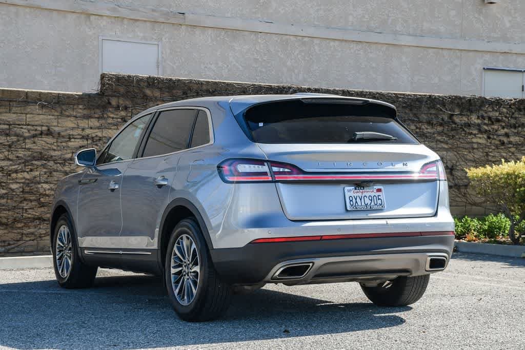 2021 Lincoln Nautilus Standard photo 6