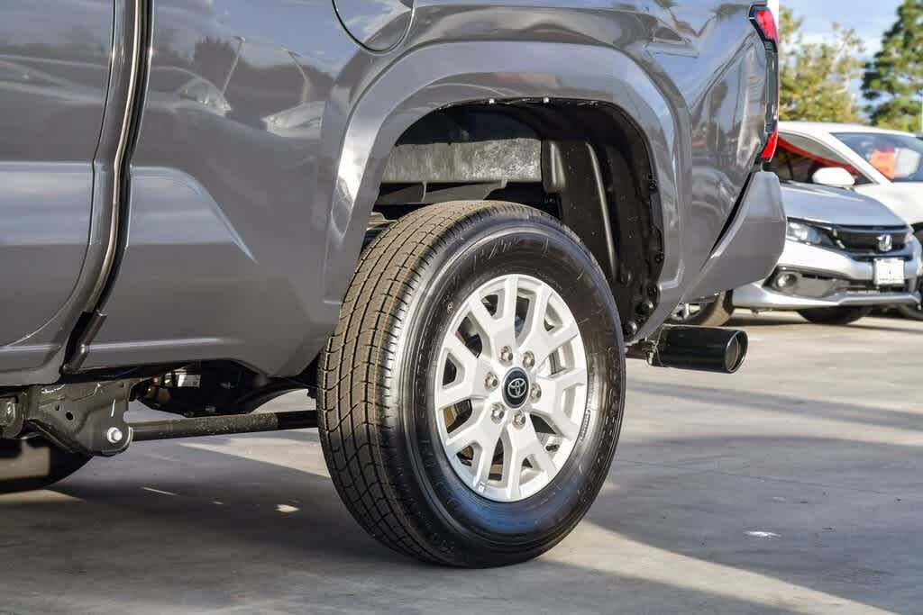 Thumbnail: 2025 Toyota Tacoma - 11