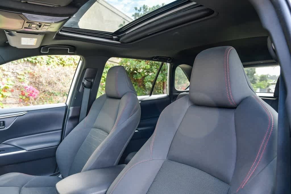 Thumbnail: 2021 Toyota RAV4 - 19