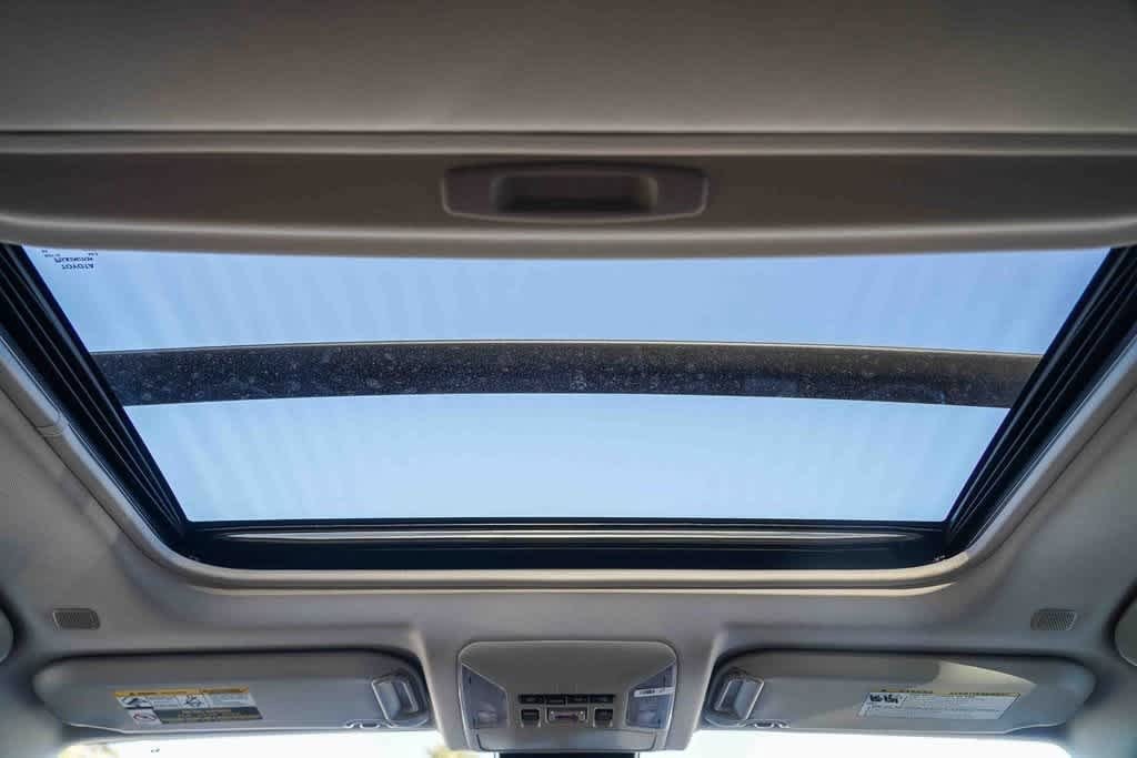 Thumbnail: 2025 Toyota RAV4 - 16