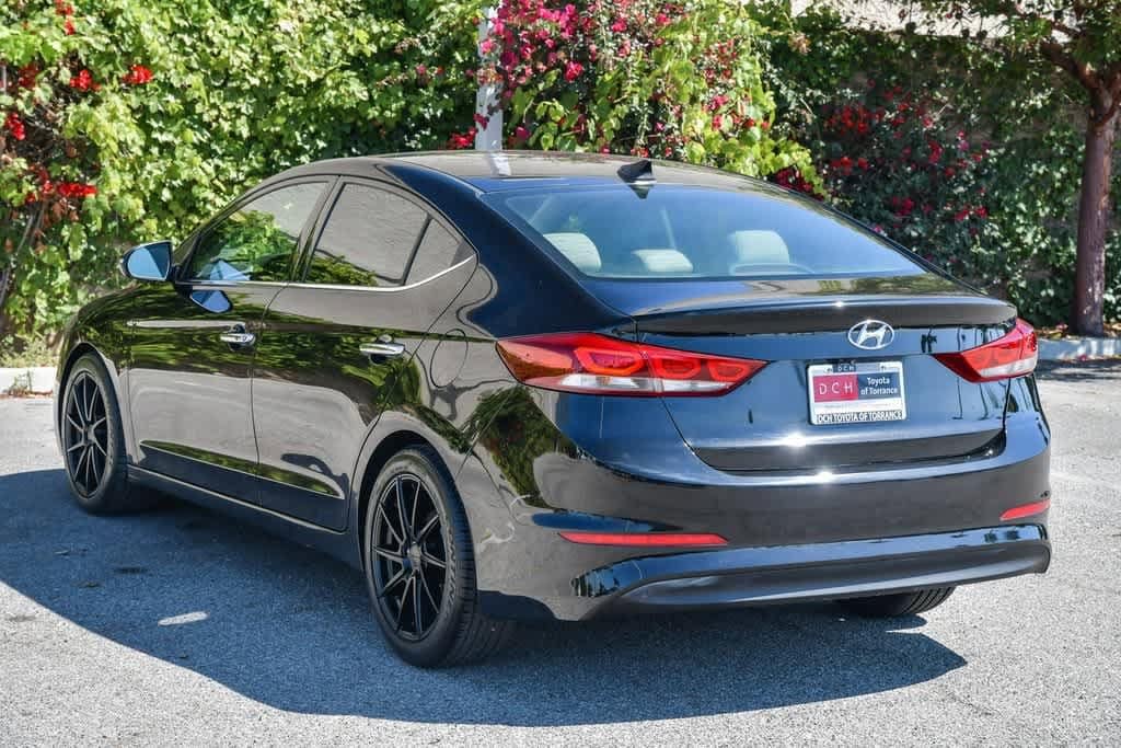 Thumbnail: 2017 Hyundai Elantra - 8