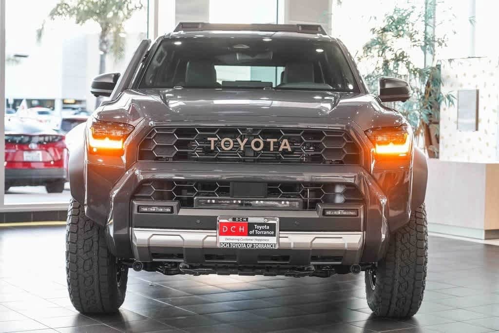 New 2025 Toyota 4Runner i-FORCE MAX Trailhunter SUV