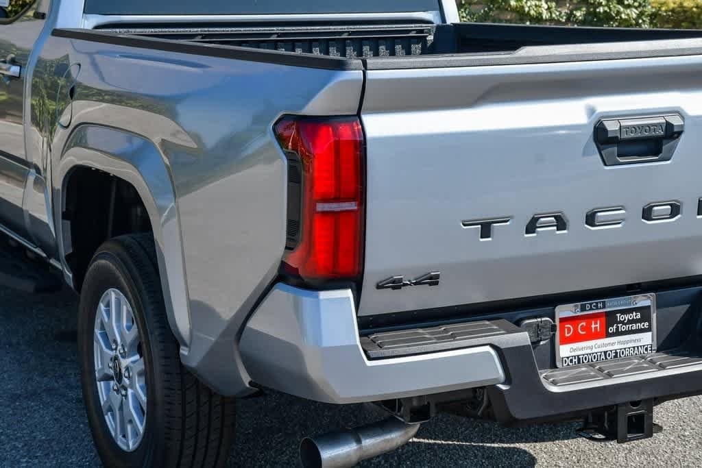 Thumbnail: 2025 Toyota Tacoma - 9