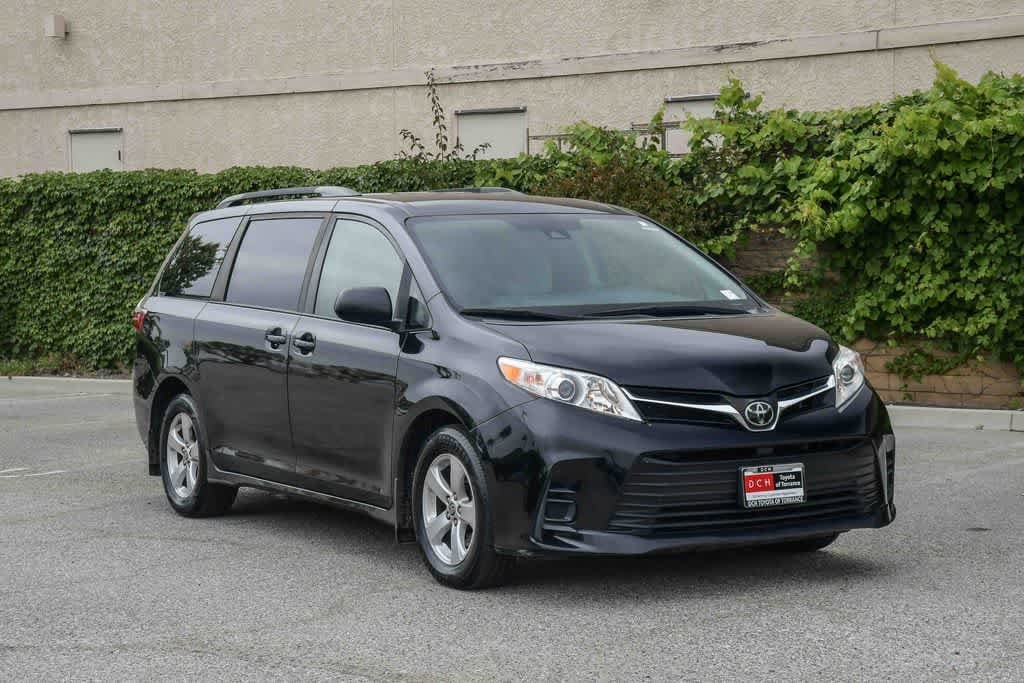 Thumbnail: 2020 Toyota Sienna - 2