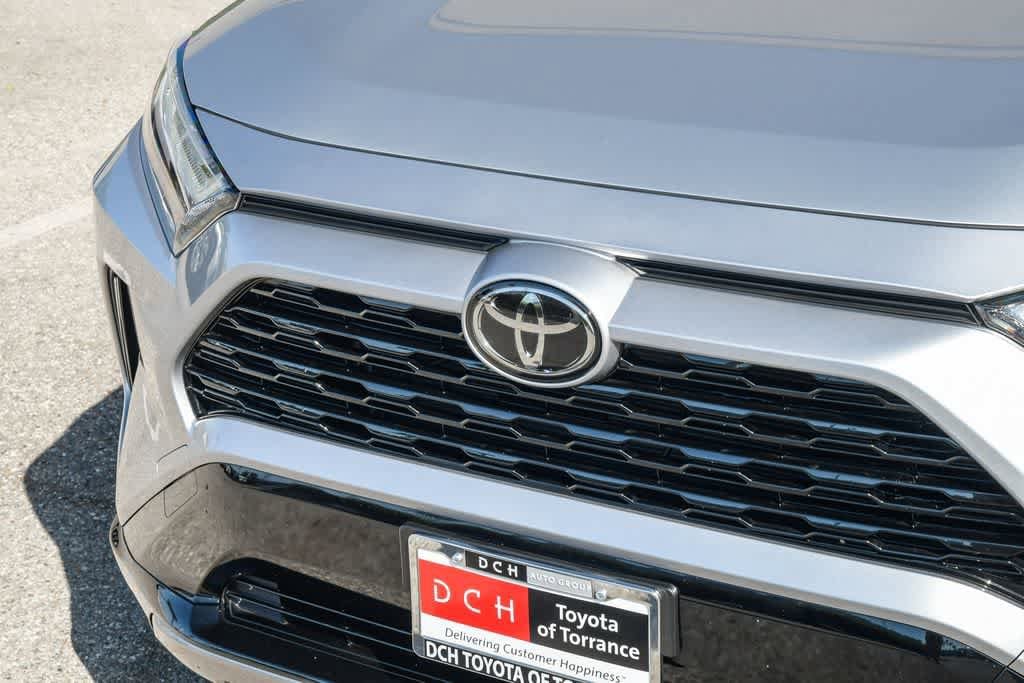 Thumbnail: 2025 Toyota RAV4 - 5