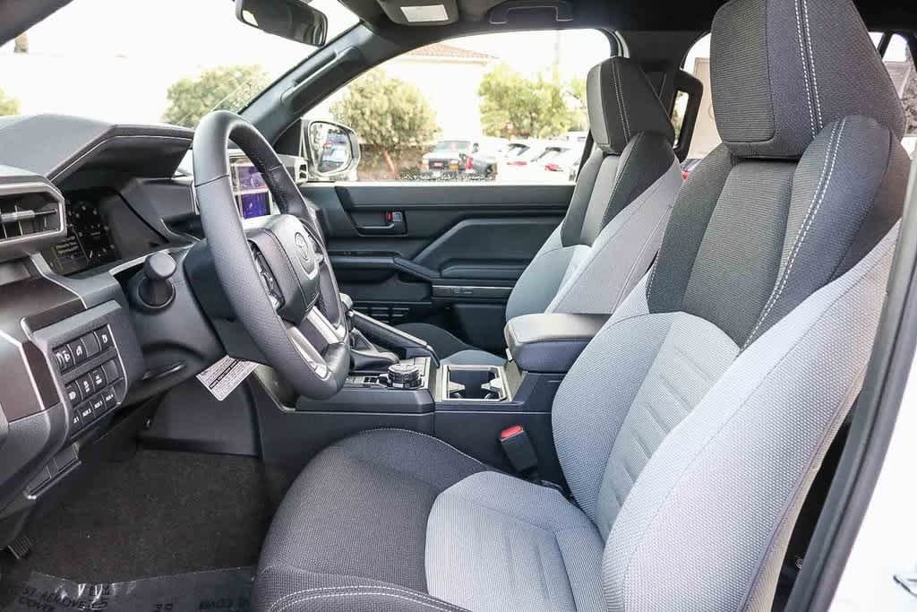 Thumbnail: 2025 Toyota 4Runner - 17