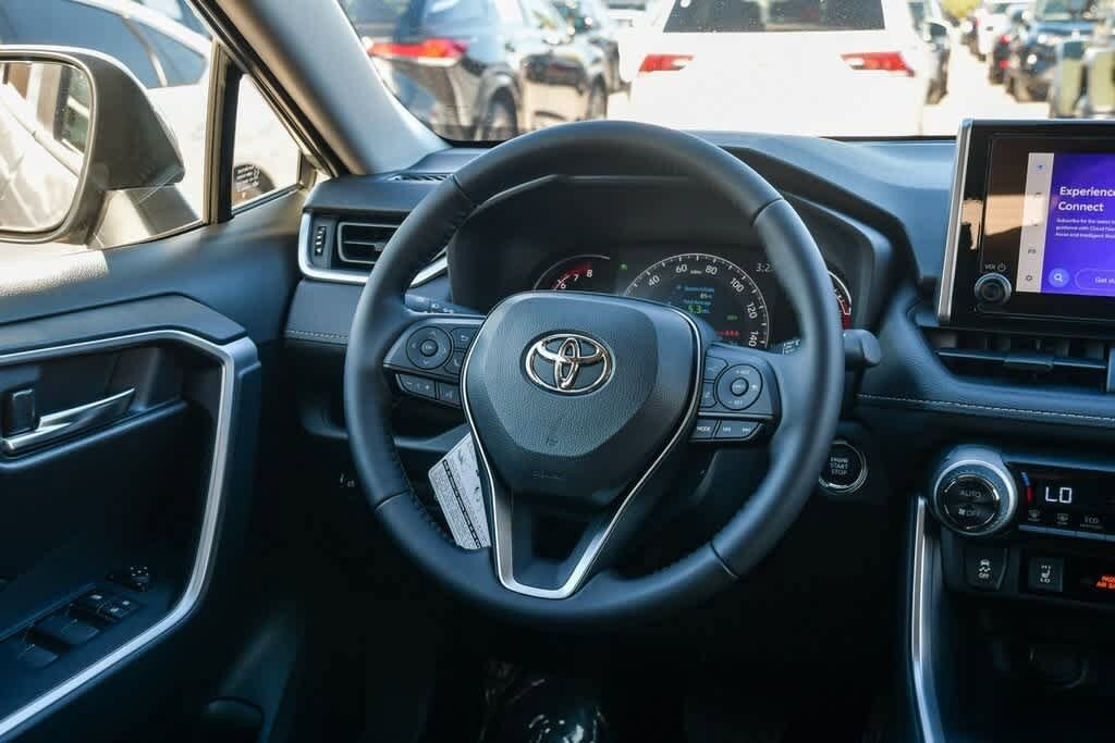 Thumbnail: 2025 Toyota RAV4 - 12