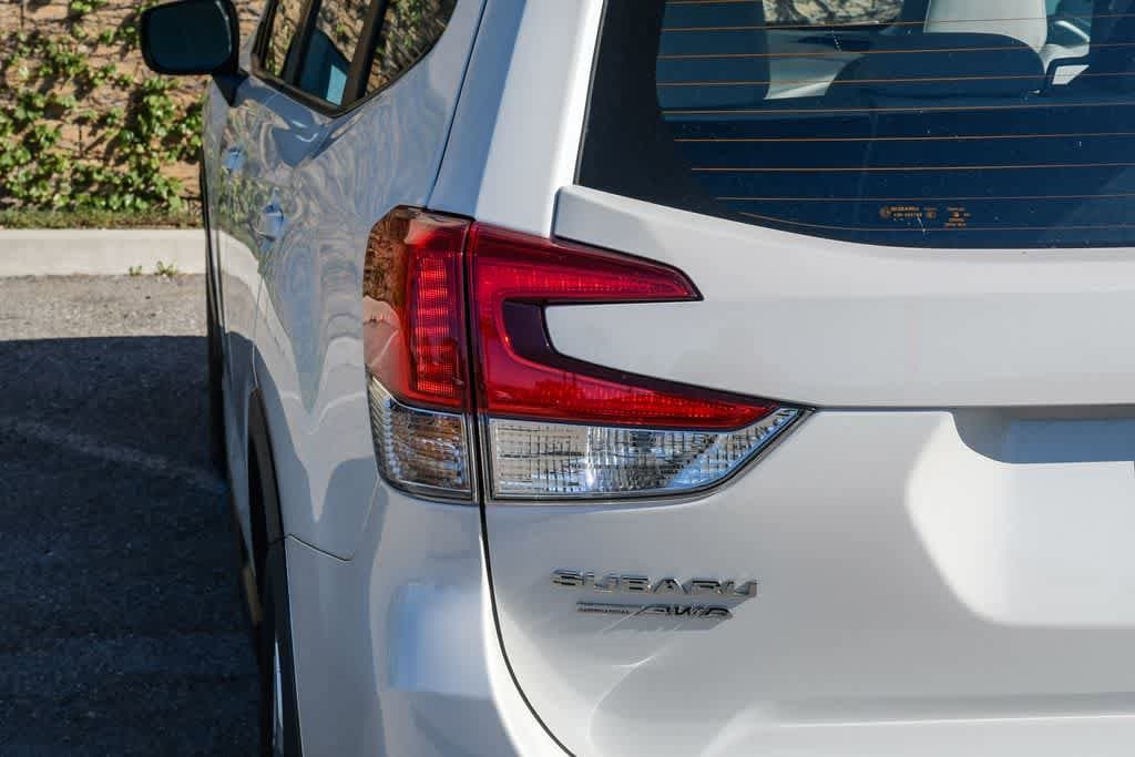 2023 Subaru Forester Base photo 5