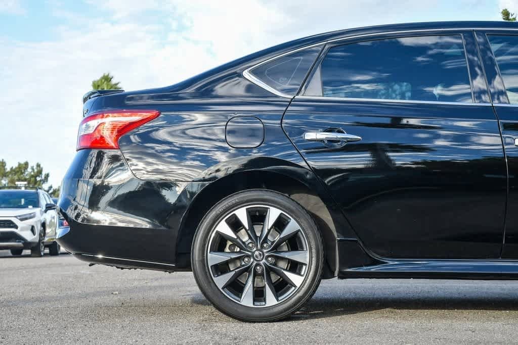 Thumbnail: 2019 Nissan Sentra - 10