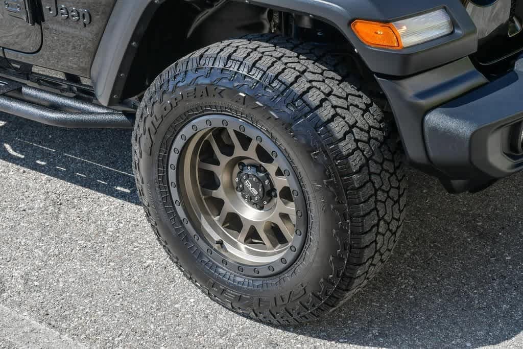 Thumbnail: 2022 Jeep Wrangler - 13