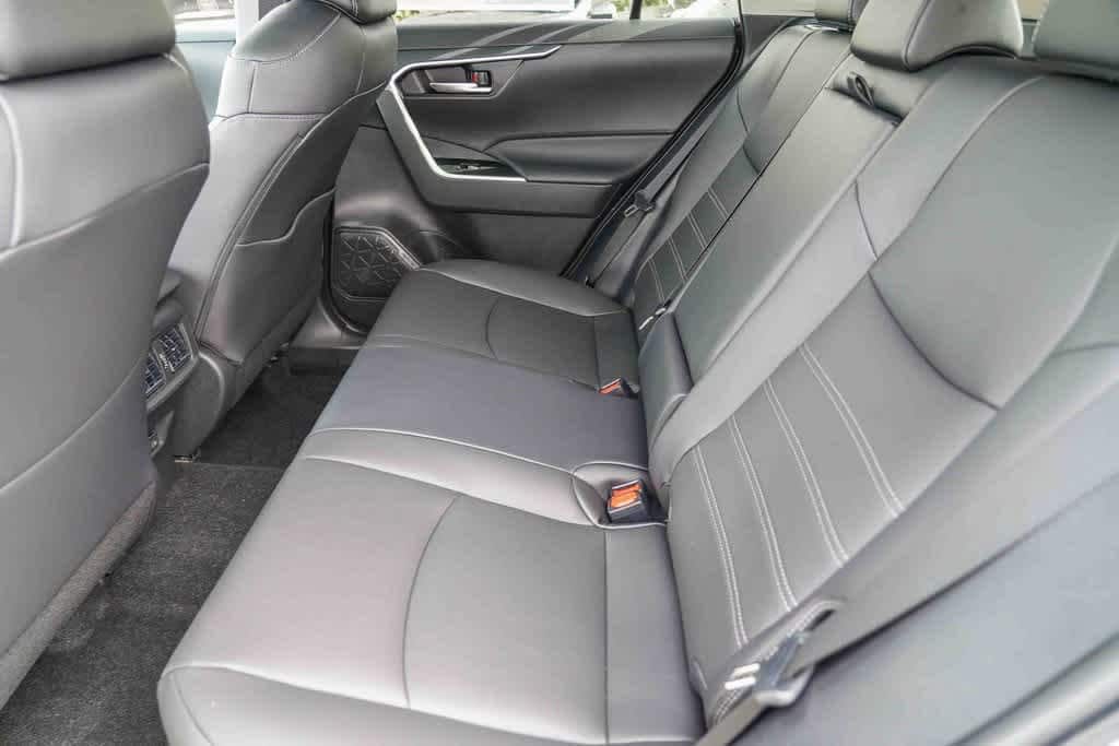 Thumbnail: 2025 Toyota RAV4 - 19