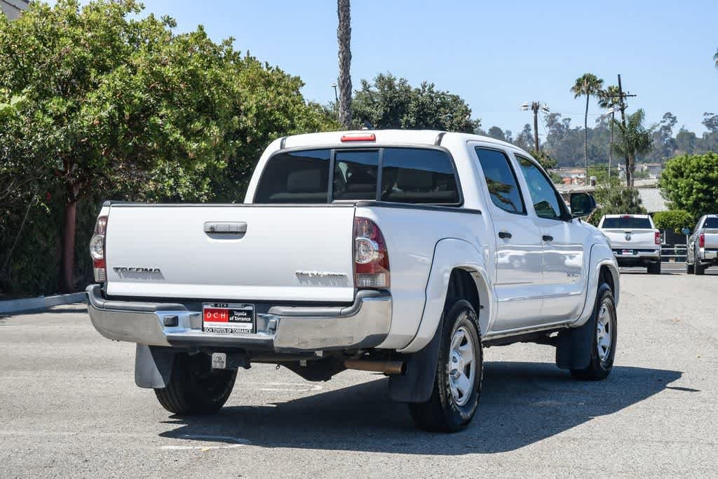 Thumbnail: 2015 Toyota Tacoma - 7