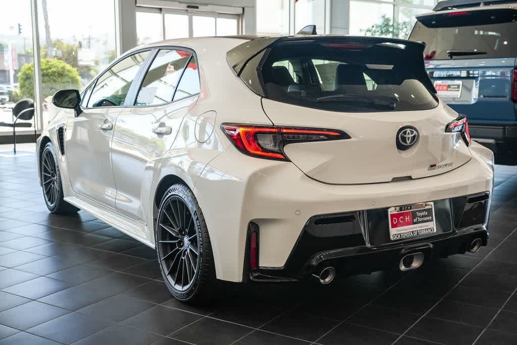 2026 Toyota GR Corolla - Photo 8